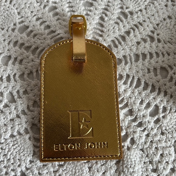 Elton John Farewell Yellow Brick Road Concert Tour VIP Package - Picture 4 of 15